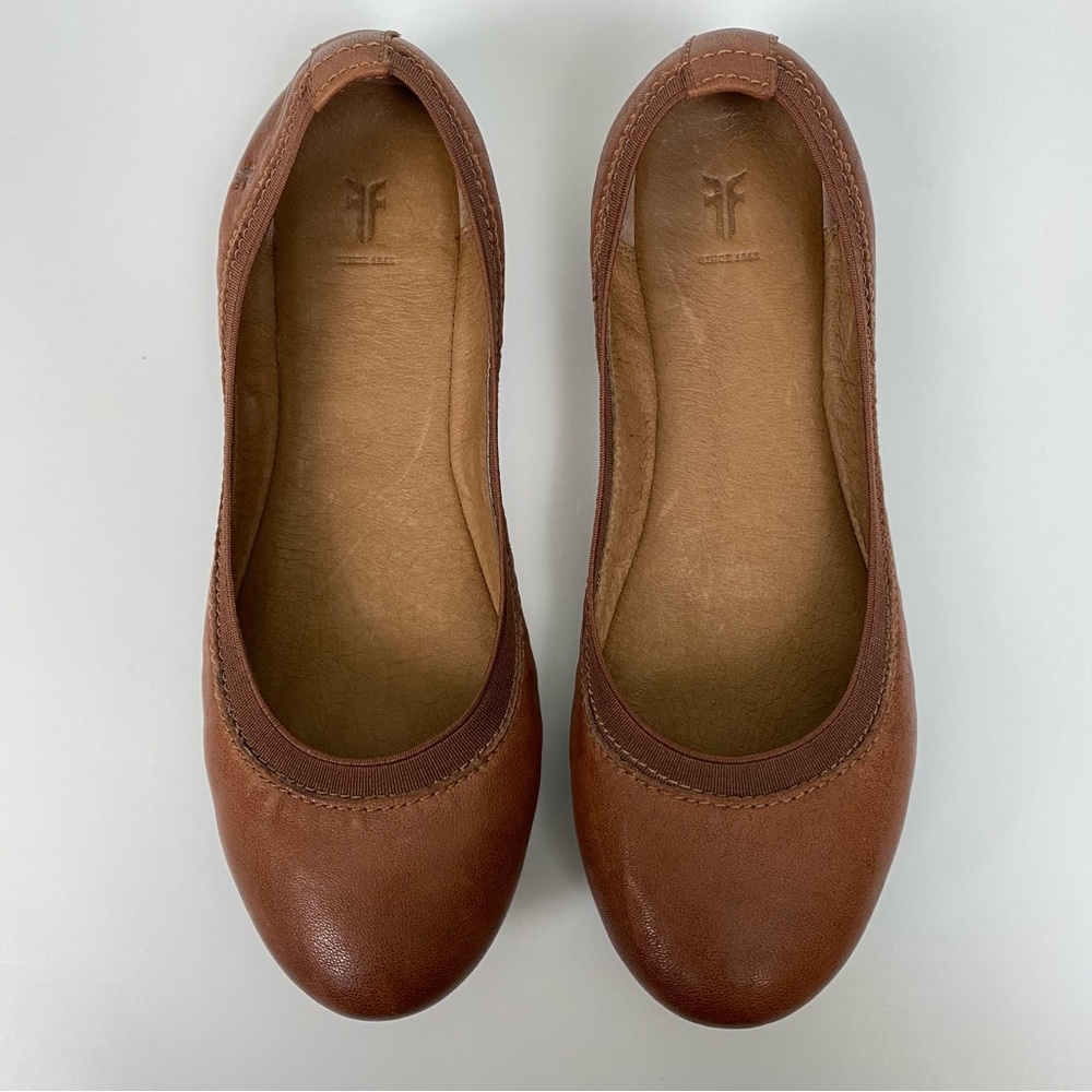 Frye Carson Gore Camel Ballet Flat - Size 6.5 US Women Leather Brown Round Toe